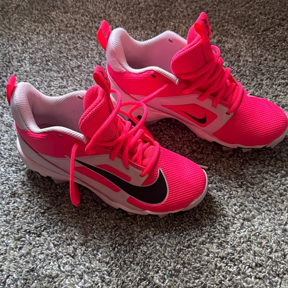 Nike Alpha Menace 4 Shark
Football Cleats - Picture 2 of 6